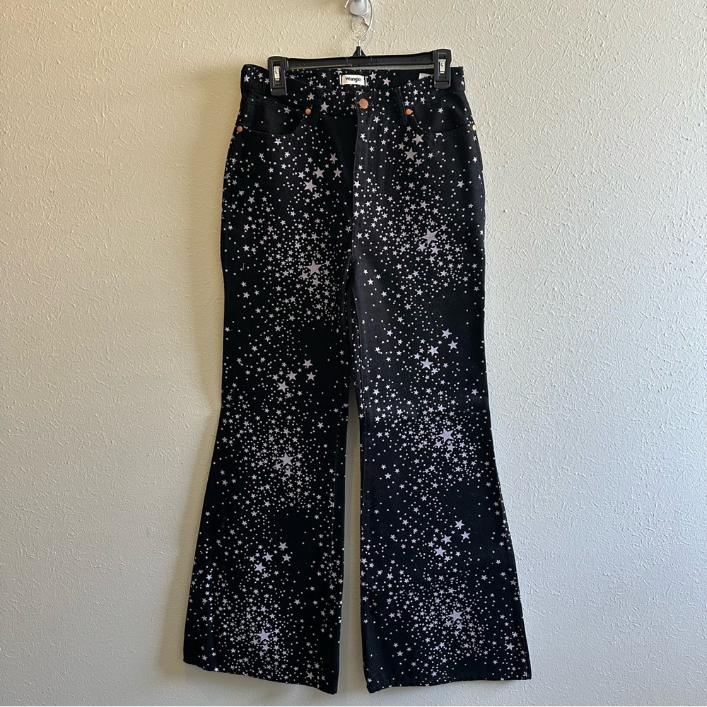 Wrangler high rise flare jeans size 28